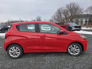 Chevrolet Spark LT 2020 à Cowansville, Québec - 2 - w320h240px