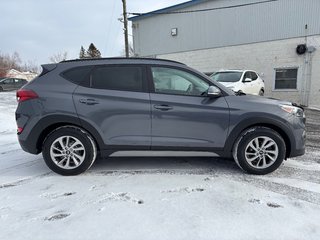 2018 Hyundai Tucson SE in Cowansville, Quebec - 6 - w320h240px