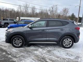 2018 Hyundai Tucson SE in Cowansville, Quebec - 2 - w320h240px