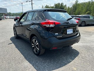 2020  KICKS SV in Cowansville, Quebec - 3 - w320h240px