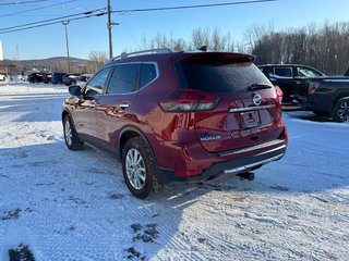 2018 Nissan Rogue SV in Cowansville, Quebec - 5 - w320h240px