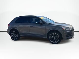 2022 Audi Q3 Komfort | Leather | MoonRoof | Cam | USB