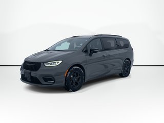 2025 Chrysler Pacifica in Antigonish, Nova Scotia - 4 - w320h240px