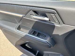 2026 GMC Acadia in Antigonish, Nova Scotia - 3 - w320h240px