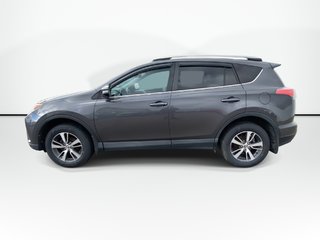 Toyota RAV4 LE | Cam | HtdSeats | Cruise | AUX | TPMS 2018 à Saint John, Nouveau-Brunswick - 5 - w320h240px
