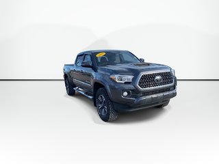 2018 Toyota TACOMA in Antigonish, Nova Scotia - 3 - w320h240px