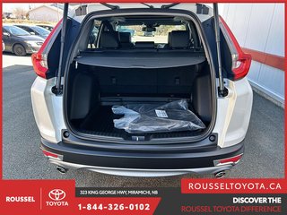 2018 Honda CR-V Touring in Miramichi, New Brunswick - 6 - w320h240px