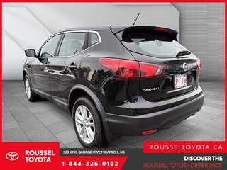 2017 Nissan Qashqai SV-FWD in Miramichi, New Brunswick - 4 - w320h240px