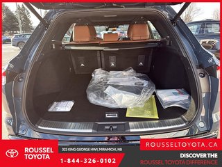 2026 Toyota Crown Signia Limited in Miramichi, New Brunswick - 5 - w320h240px