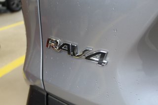 2021  RAV4 XLE in Miramichi, New Brunswick - 6 - w320h240px