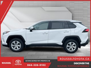 2022  RAV4 LE in Miramichi, New Brunswick - 5 - w320h240px