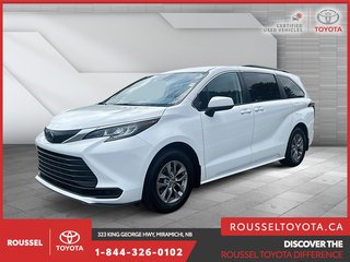 Toyota Sienna LE FWD 2022 à Miramichi, Nouveau-Brunswick - 2 - w320h240px