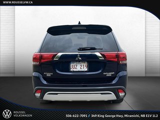Mitsubishi Outlander ES 2019