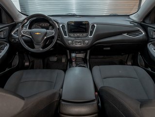 Chevrolet Malibu  2022 à St-Jérôme, Québec - 11 - w320h240px