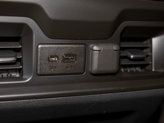 2021 Chevrolet Silverado 1500 in St-Jérôme, Quebec - 31 - w320h240px