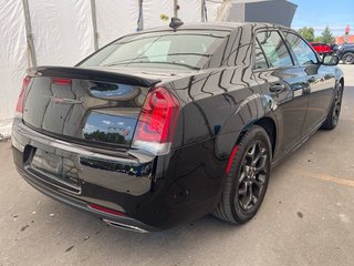Chrysler 300  2022 à St-Jérôme, Québec - 10 - w320h240px