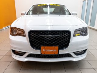 2023 Chrysler 300 in St-Jérôme, Quebec - 5 - w320h240px