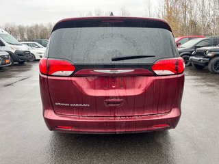 Chrysler Grand Caravan  2022 à St-Jérôme, Québec - 6 - w320h240px