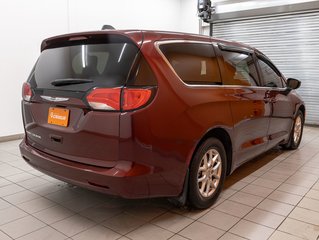 Chrysler Grand Caravan  2022 à St-Jérôme, Québec - 8 - w320h240px