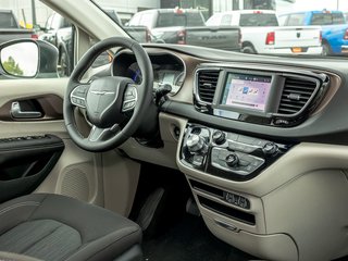 2024 Chrysler Grand Caravan in St-Jérôme, Quebec - 27 - w320h240px