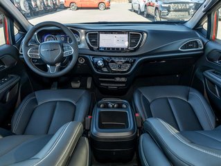 2025 Chrysler Grand Caravan in St-Jérôme, Quebec - 4 - w320h240px