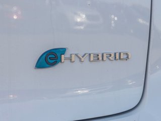 2023 Chrysler Pacifica Hybrid in St-Jérôme, Quebec - 9 - w320h240px
