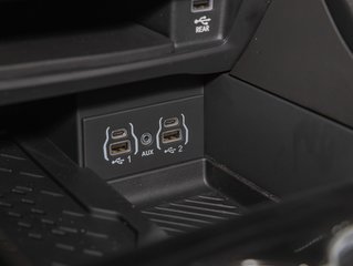 2025 Chrysler Pacifica Hybrid in St-Jérôme, Quebec - 26 - w320h240px