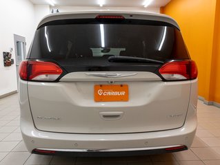 Chrysler Pacifica  2017 à St-Jérôme, Québec - 6 - w320h240px