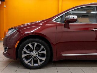 Chrysler Pacifica  2017 à St-Jérôme, Québec - 44 - w320h240px