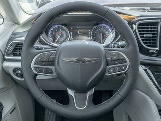 Chrysler Pacifica  2022 à St-Jérôme, Québec - 16 - w320h240px