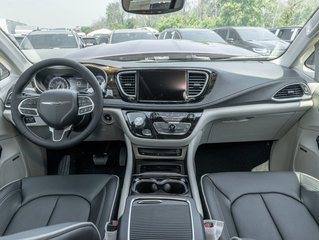 Chrysler Pacifica  2022 à St-Jérôme, Québec - 4 - w320h240px