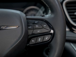 Chrysler Pacifica  2022 à St-Jérôme, Québec - 15 - w320h240px