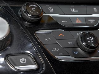 Chrysler Pacifica  2022 à St-Jérôme, Québec - 21 - w320h240px