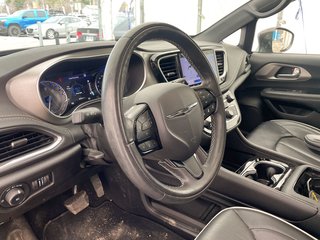 Chrysler Pacifica  2022 à St-Jérôme, Québec - 5 - w320h240px