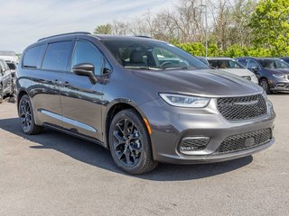 2023 Chrysler Pacifica in St-Jérôme, Quebec - 9 - w320h240px
