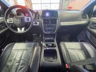 2017 Dodge Grand Caravan in St-Jérôme, Quebec - 10 - w320h240px