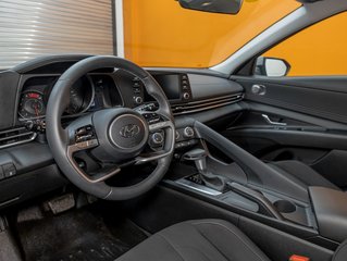 2022 Hyundai Elantra in St-Jérôme, Quebec - 2 - w320h240px