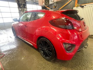 2016 Hyundai Veloster in St-Jérôme, Quebec - 5 - w320h240px