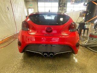 2016 Hyundai Veloster in St-Jérôme, Quebec - 6 - w320h240px