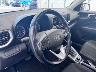 Hyundai Venue  2021 à St-Jérôme, Québec - 4 - w320h240px