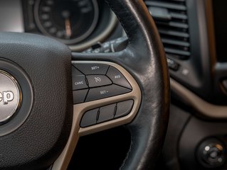 2017 Jeep Cherokee in St-Jérôme, Quebec - 15 - w320h240px