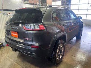 Jeep Cherokee  2019 à St-Jérôme, Québec - 8 - w320h240px