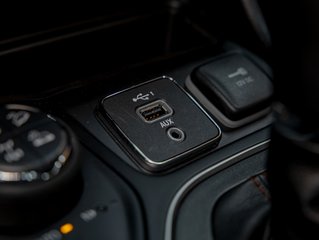 2023 Jeep Cherokee in St-Jérôme, Quebec - 23 - w320h240px