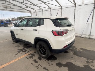 2020 Jeep Compass in St-Jérôme, Quebec - 5 - w320h240px