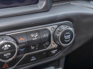 2023 Jeep Gladiator in St-Jérôme, Quebec - 23 - w320h240px