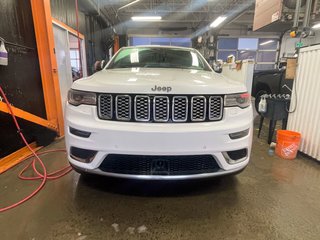 2017 Jeep Grand Cherokee in St-Jérôme, Quebec - 6 - w320h240px