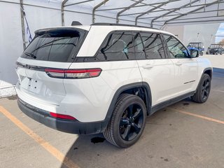 Jeep Grand Cherokee  2023 à St-Jérôme, Québec - 9 - w320h240px