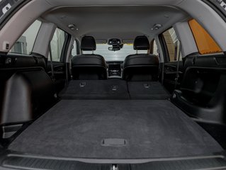 Jeep Grand Cherokee  2023 à St-Jérôme, Québec - 33 - w320h240px