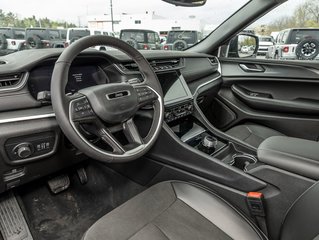 2024 Jeep Grand Cherokee in St-Jérôme, Quebec - 11 - w320h240px