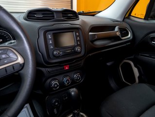 Jeep Renegade  2015 à St-Jérôme, Québec - 17 - w320h240px